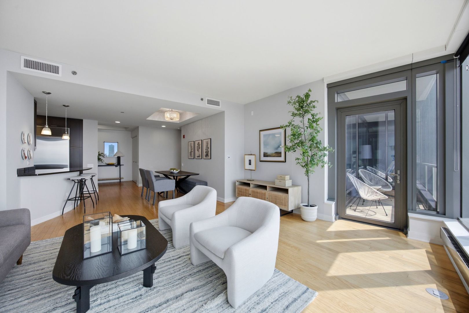 60 E Monroe Street 5703
