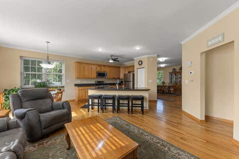 Tiny photo for 1710 Devonshire Lane, Shorewood, IL 60404 (MLS # 12724987)