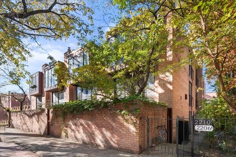 Photo of 2208 N Burling Street, Chicago, IL 60614 (MLS # 12511758)