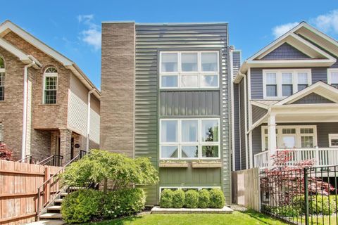 Photo of 1933 N Lawndale Avenue, Chicago, IL 60647 (MLS # 12658790)