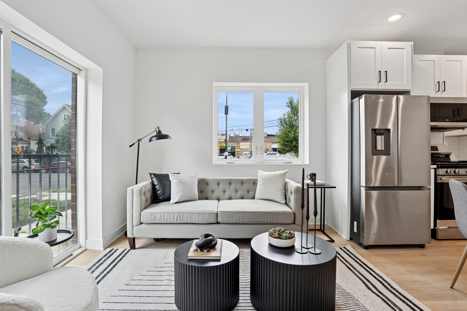 6753 N Hermitage Avenue 3A