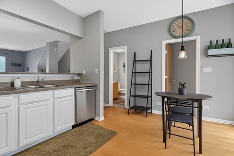 Tiny photo for 2310 Twilight Drive, Aurora, IL 60503 (MLS # 12533861)