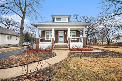 Tiny photo for 26 E 157th Street, South Holland, IL 60473 (MLS # 12628379)