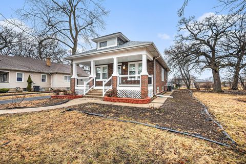 Tiny photo for 26 E 157th Street, South Holland, IL 60473 (MLS # 12628379)