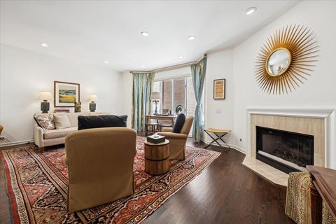 Tiny photo for 1740 N CLARK Street #1733, Chicago, IL 60614 (MLS # 12499481)
