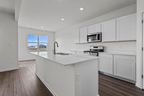 Tiny photo for 315 Snowdrop Lane, Elgin, IL 60124 (MLS # 12504961)