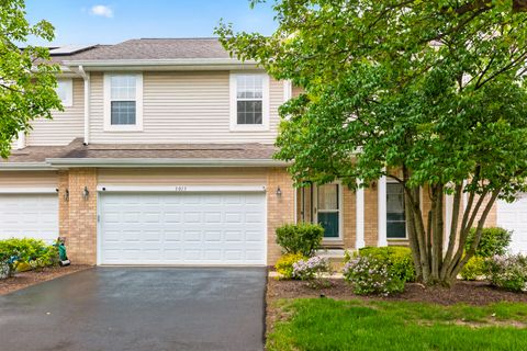 Photo of 3013 Tangley Oaks Trail, Lisle, IL 60532 (MLS # 12648361)