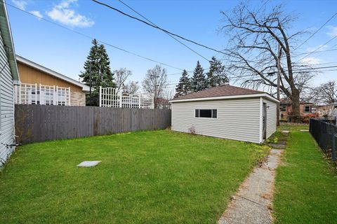 Tiny photo for 9552 S California Avenue, Evergreen Park, IL 60805 (MLS # 12526217)