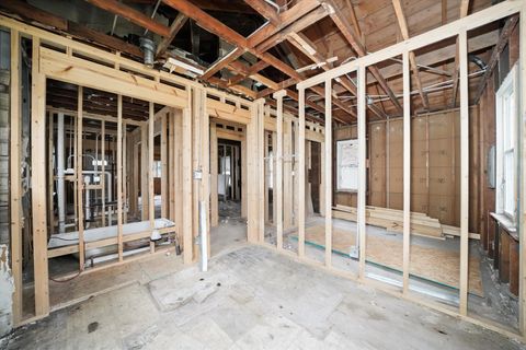 Tiny photo for 9552 S California Avenue, Evergreen Park, IL 60805 (MLS # 12526217)