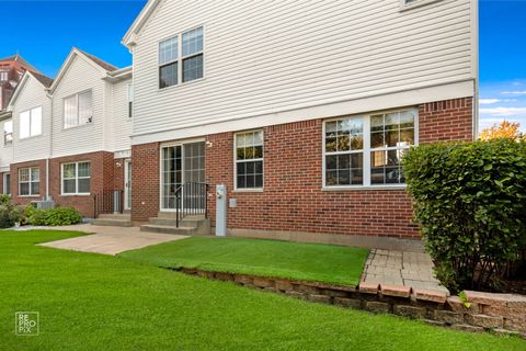 Tiny photo for 29 Bay Drive, Itasca, IL 60143 (MLS # 12519471)