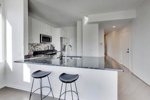 Tiny photo for 3718 N Ashland Avenue #302, Chicago, IL 60613 (MLS # 12599493)