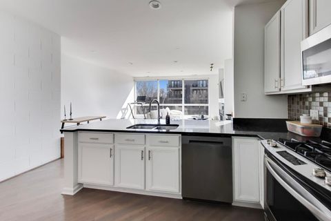 Tiny photo for 3718 N Ashland Avenue #302, Chicago, IL 60613 (MLS # 12599493)