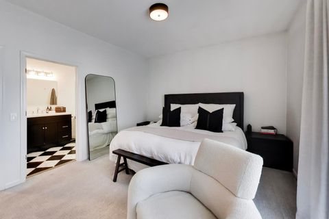 Tiny photo for 3718 N Ashland Avenue #302, Chicago, IL 60613 (MLS # 12599493)