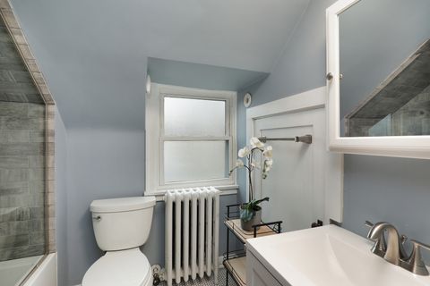 Tiny photo for 833 Lincoln Street, Evanston, IL 60201 (MLS # 12587794)