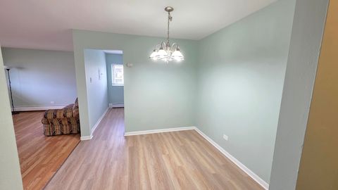 Tiny photo for 1557 Jill Court #206, Glendale Heights, IL 60139 (MLS # 12622719)