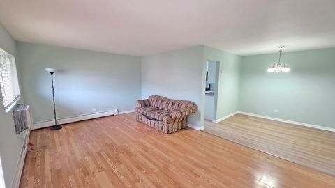 Tiny photo for 1557 Jill Court #206, Glendale Heights, IL 60139 (MLS # 12622719)
