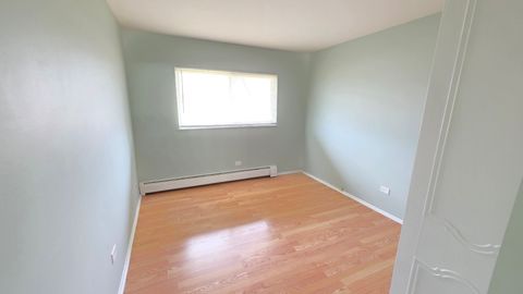 Tiny photo for 1557 Jill Court #206, Glendale Heights, IL 60139 (MLS # 12622719)