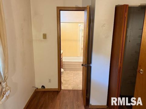 Tiny photo for 84 S New Thompson Lake Road, Carbondale, IL 62901 (MLS # EB460161)