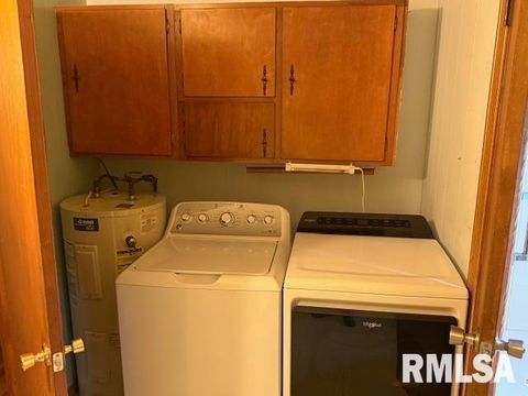 Tiny photo for 84 S New Thompson Lake Road, Carbondale, IL 62901 (MLS # EB460161)