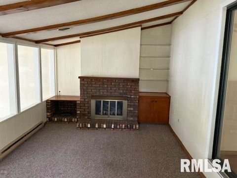 Tiny photo for 84 S New Thompson Lake Road, Carbondale, IL 62901 (MLS # EB460161)