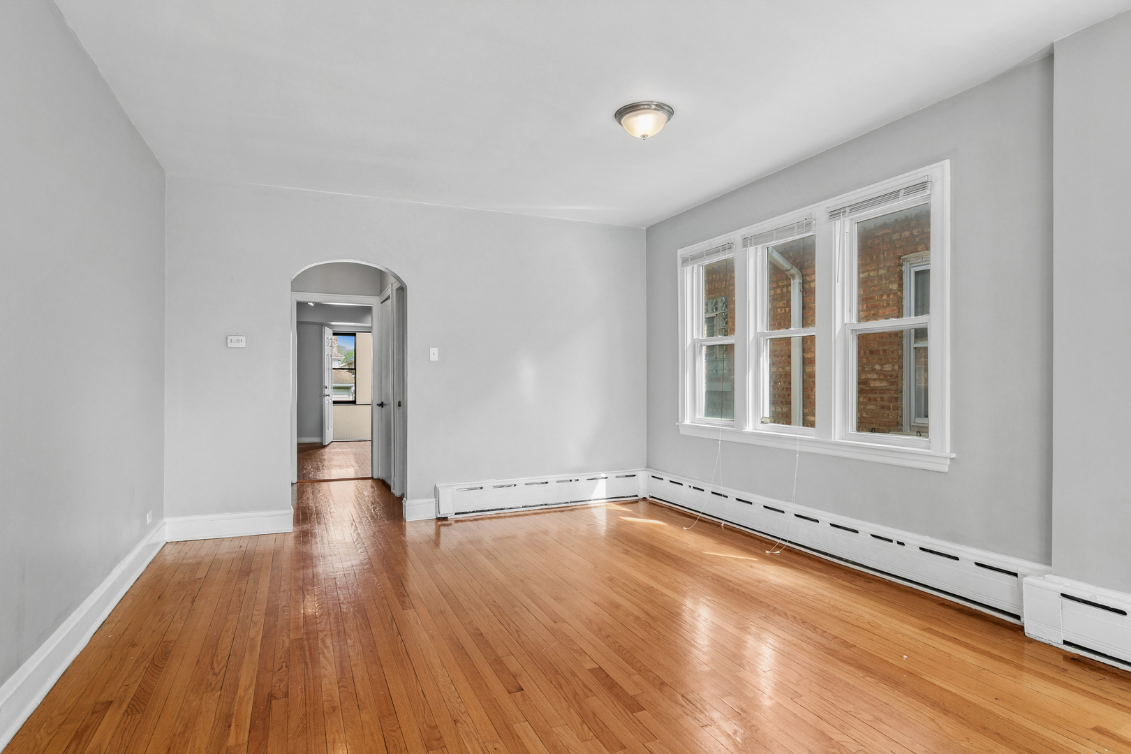 3741 N Nottingham Avenue