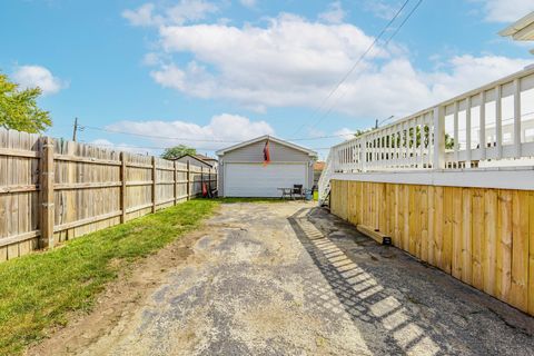 Tiny photo for 7711 Melvina Avenue, Burbank, IL 60459 (MLS # 12489556)
