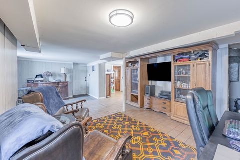 Tiny photo for 7711 Melvina Avenue, Burbank, IL 60459 (MLS # 12489556)