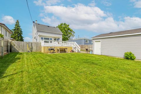 Tiny photo for 7711 Melvina Avenue, Burbank, IL 60459 (MLS # 12489556)