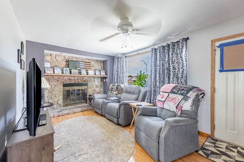 Tiny photo for 7711 Melvina Avenue, Burbank, IL 60459 (MLS # 12489556)