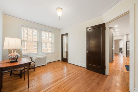 Tiny photo for 1106 Seward Street #1W, Evanston, IL 60202 (MLS # 12542115)