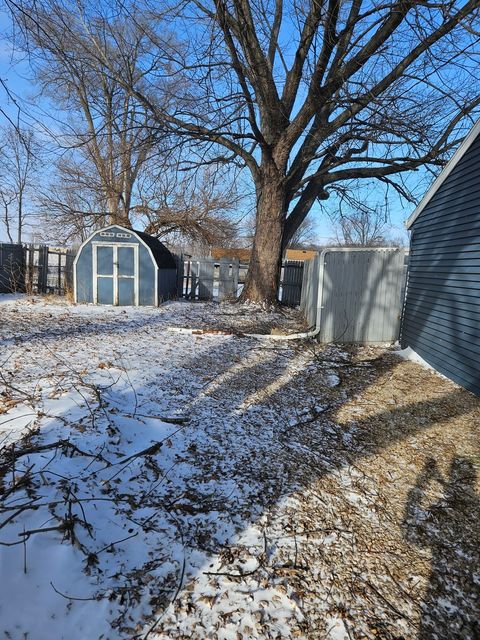 Tiny photo for 2202 Chestnut Avenue, Sterling, IL 61081 (MLS # 12537906)
