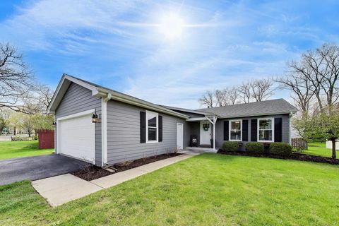 Tiny photo for 1931 Moore Avenue, St. Charles, IL 60174 (MLS # 12608306)