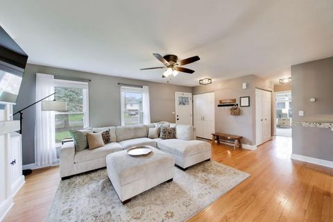 Tiny photo for 1931 Moore Avenue, St. Charles, IL 60174 (MLS # 12608306)