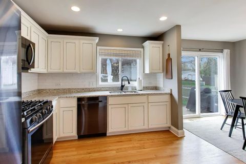 Tiny photo for 1931 Moore Avenue, St. Charles, IL 60174 (MLS # 12608306)