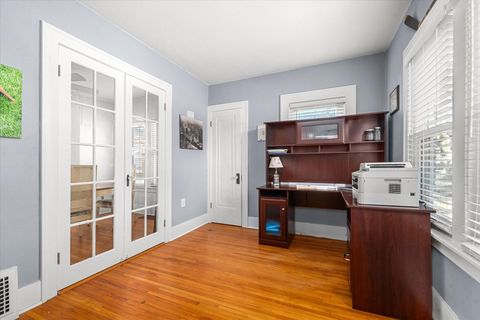 Tiny photo for 10 N Adams Street, North Aurora, IL 60542 (MLS # 12571096)