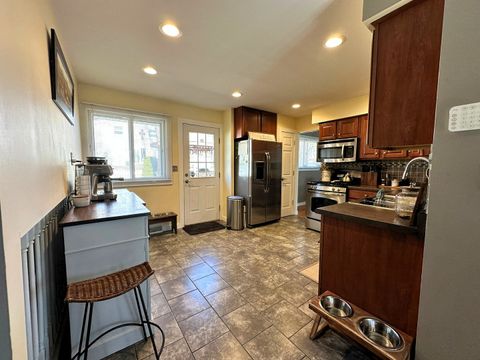 Tiny photo for 17W484 Earl Court, Darien, IL 60561 (MLS # 12594381)