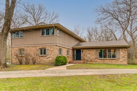 1209 Oak Trail Drive Libertyville IL 60048