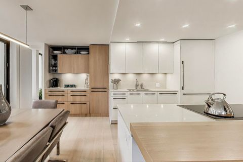 Tiny photo for 100 E Walton Street #15DE, Chicago, IL 60611 (MLS # 12477589)