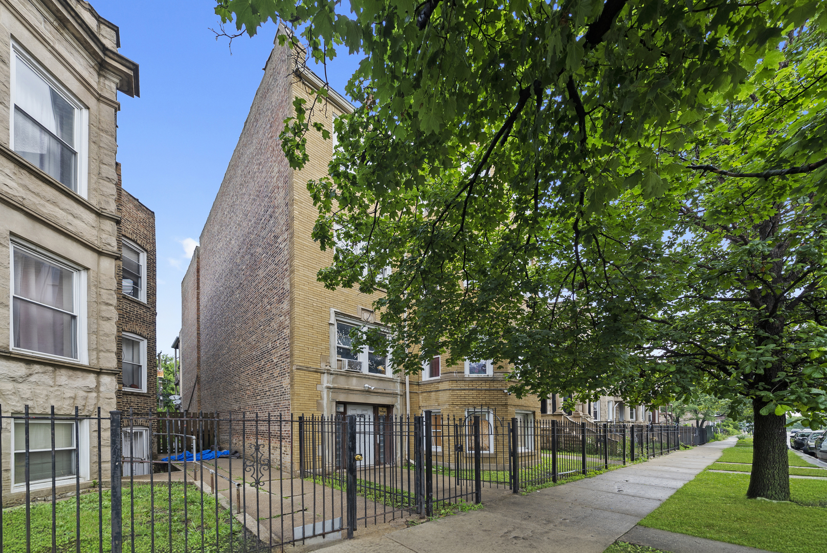 3916 W Congress Parkway