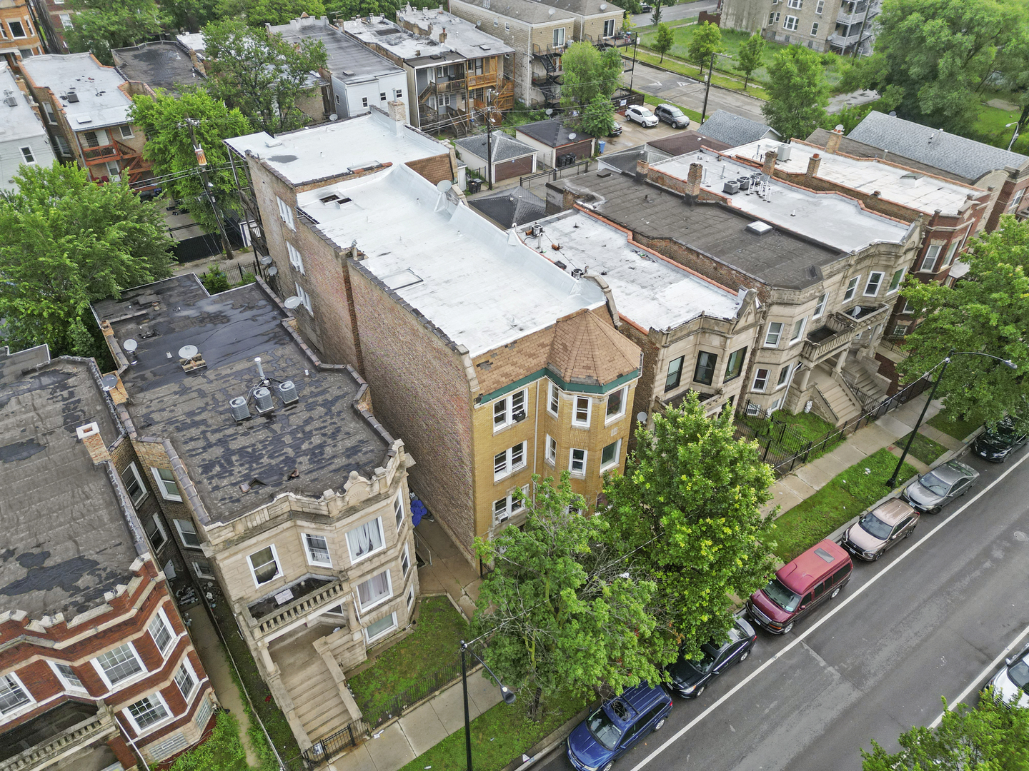 3916 W Congress Parkway