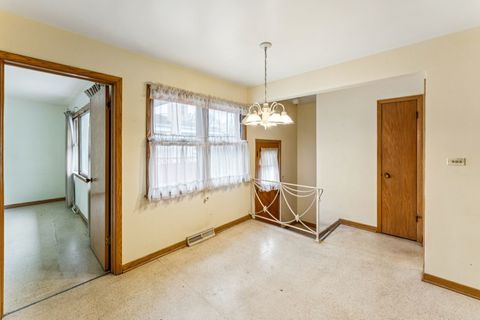 Tiny photo for 8300 W Balmoral Avenue, Chicago, IL 60656 (MLS # 12557672)