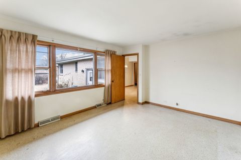 Tiny photo for 8300 W Balmoral Avenue, Chicago, IL 60656 (MLS # 12557672)