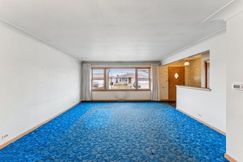 Tiny photo for 8300 W Balmoral Avenue, Chicago, IL 60656 (MLS # 12557672)