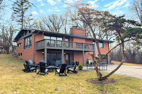 Photo of 470 Knollwood Drive, Barrington, IL 60010 (MLS # 12590648)