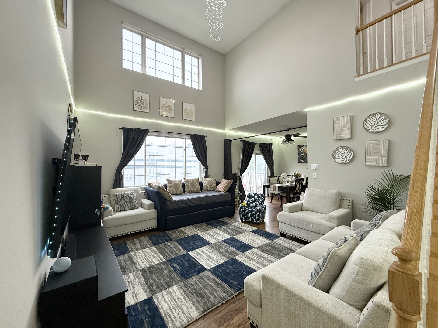 2012 JUNIPER Court 2012