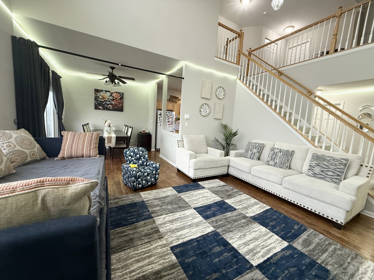 2012 JUNIPER Court 2012