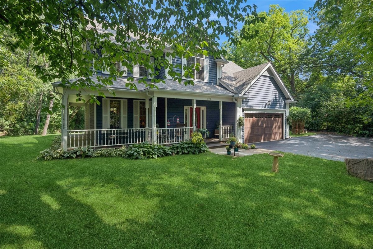 300 White Tail Lane