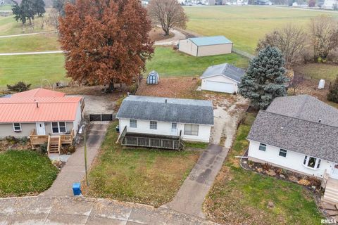 Tiny photo for 1495 GLENWOOD Drive, Le Claire, IA 52753 (MLS # QC4269587)