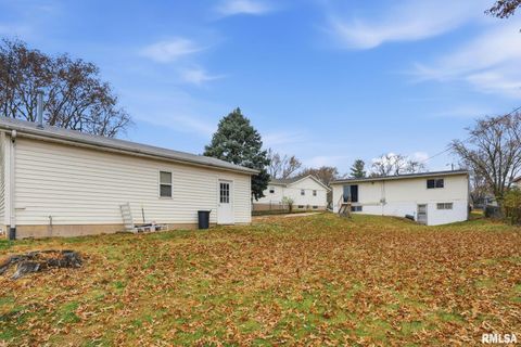Tiny photo for 1495 GLENWOOD Drive, Le Claire, IA 52753 (MLS # QC4269587)