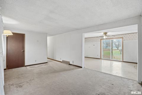 Tiny photo for 1495 GLENWOOD Drive, Le Claire, IA 52753 (MLS # QC4269587)